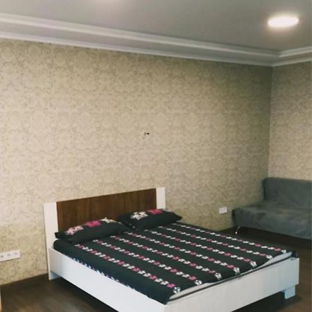 Квартира Рядом С Вокзалом Dnipro Exterior photo
